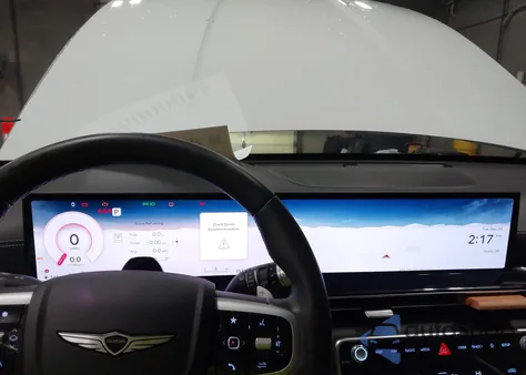 2025 Genesis Gv80 2.5T Standard Awd from USA, damaged, VIN KMUHFESB3SU248409